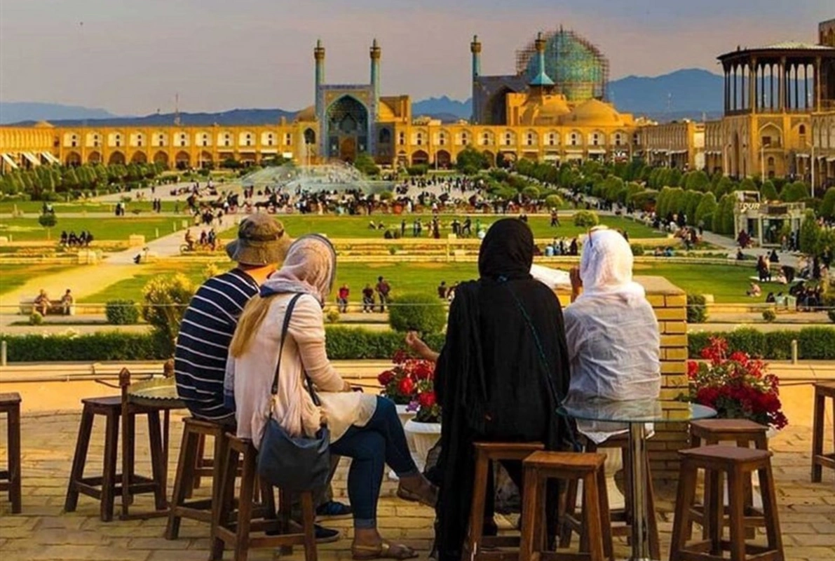 İran Tur Operatorları Birliyi: “Xarici turistlər İrana pulsuz belə gəlmirlər” - FOTO